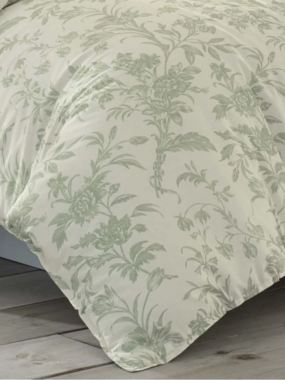 Laura Ashley Natalie Sage King Duvet Cover Set Reversible Cotton NWT